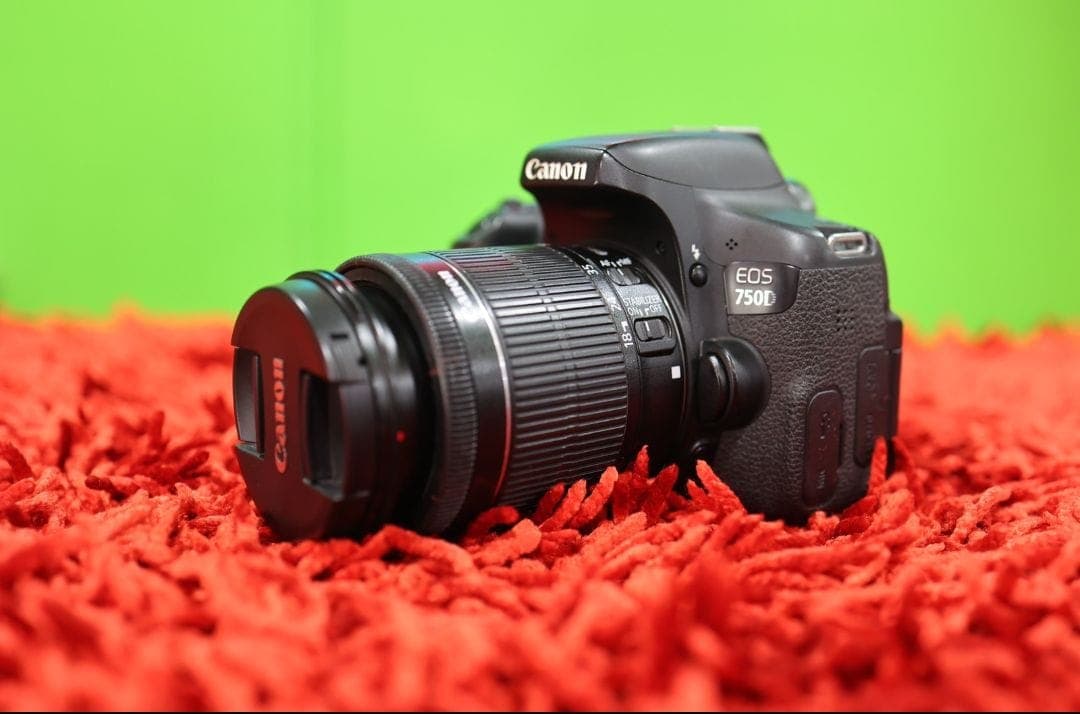 Canon EOS 750d